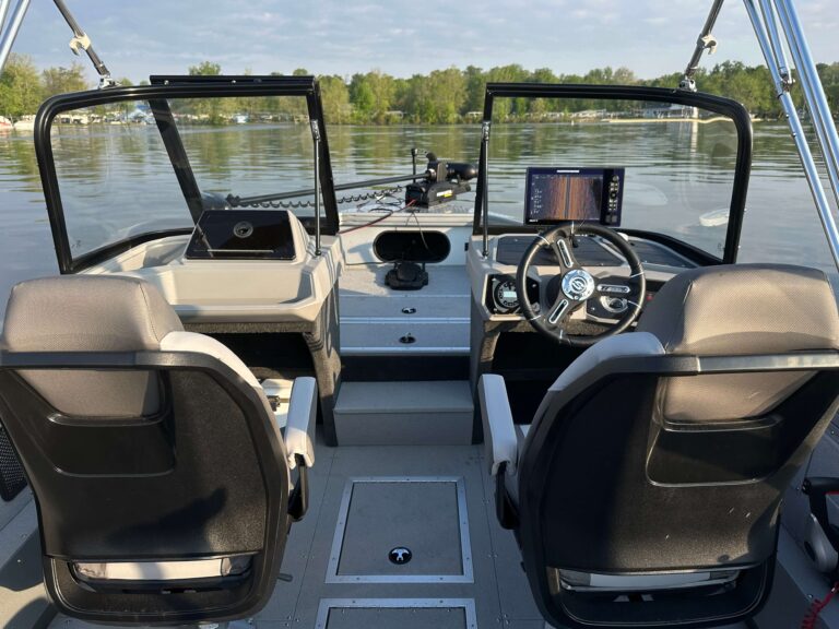 Adventurer 210 GLS Troller