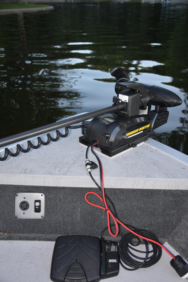 182 Ultima Smoker Craft Fishing Boat