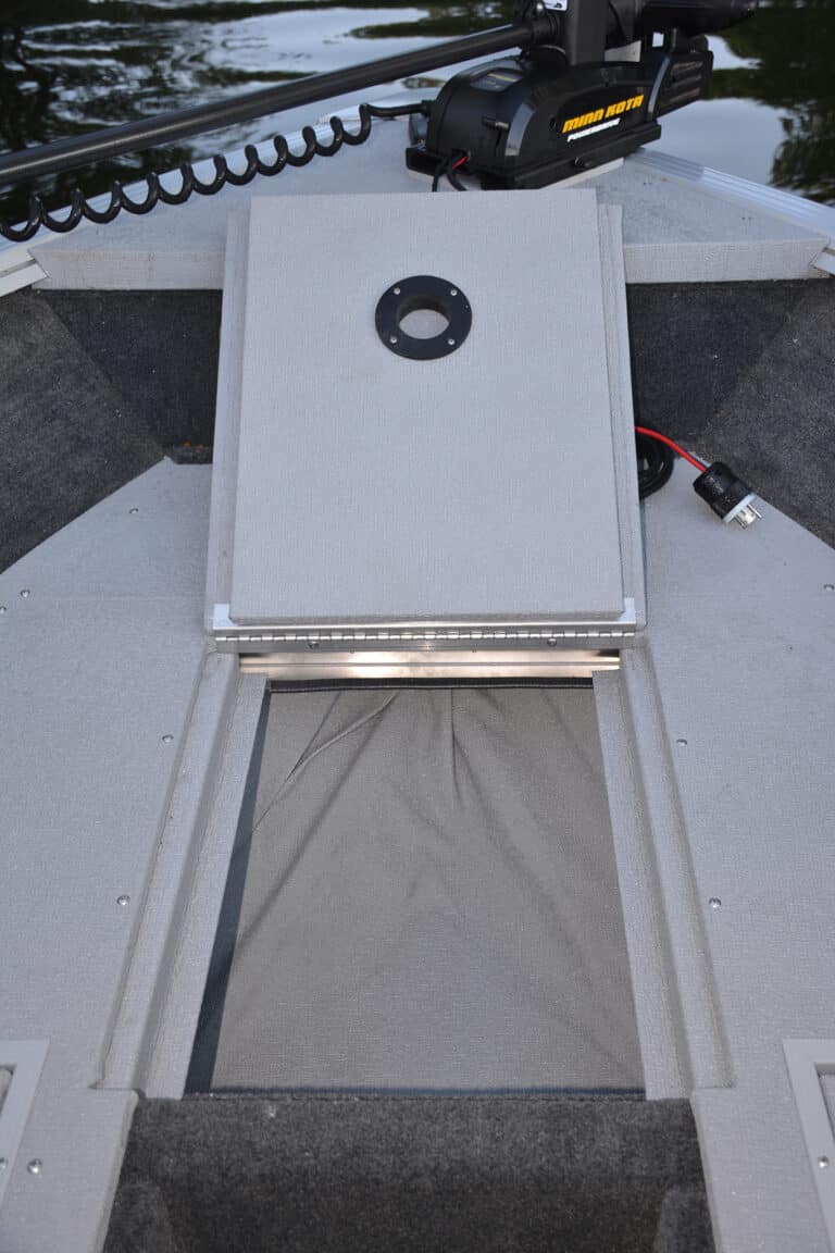 182 Ultima Smoker Craft Fishing Boat