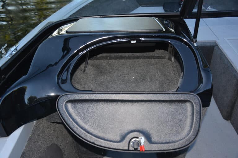 182 Ultima Smoker Craft Fishing Boat